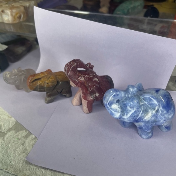Crystal Elephant Set - Picture 6 of 6